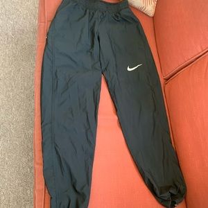 Nike windbreaker joggers